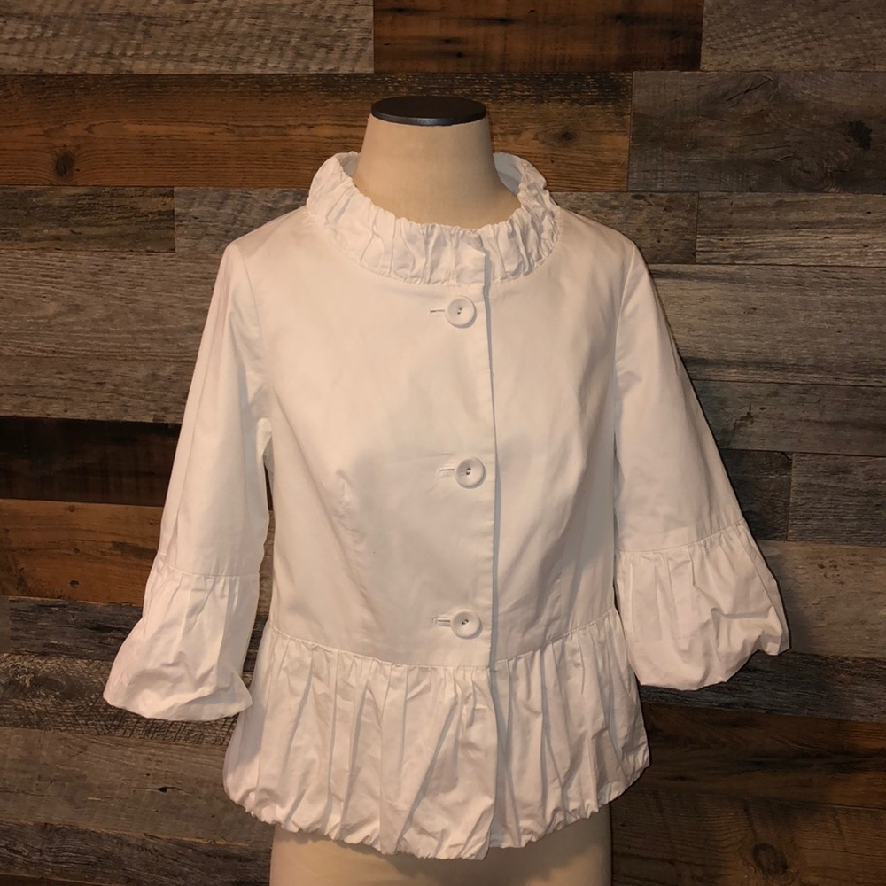 Doncaster white ruffled top